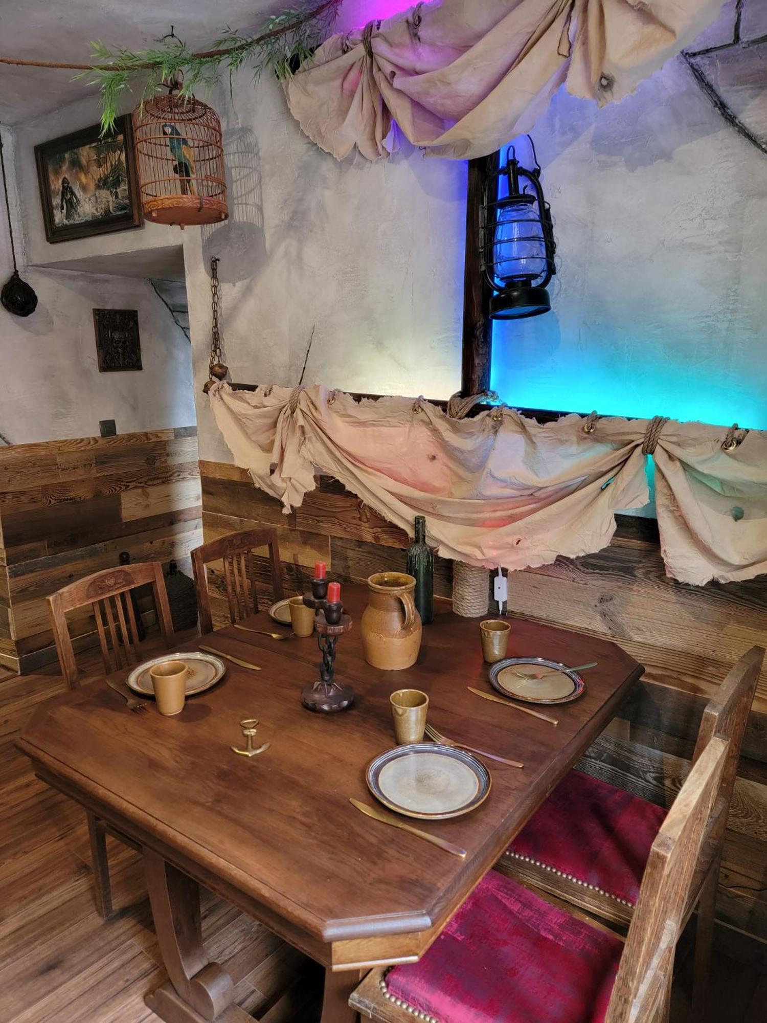 Le Repaire Des Pirates Logement Magique Sainte-Croix-en-Plaine Luaran gambar