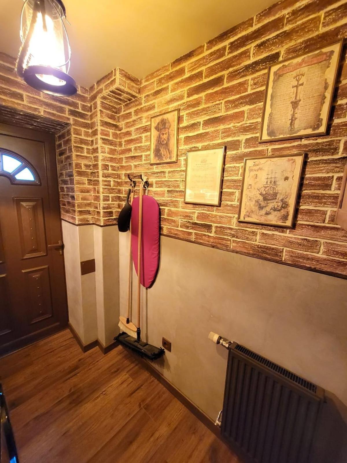 Le Repaire Des Pirates Logement Magique Sainte-Croix-en-Plaine Luaran gambar